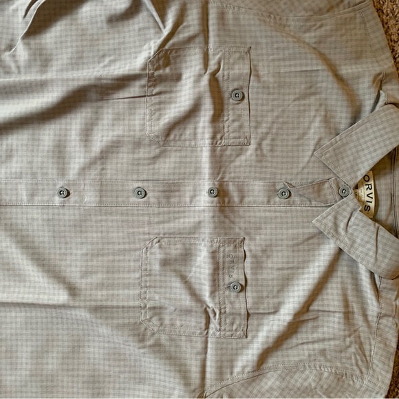 Orvis Men's Short Sleeve Woven Tech Shirt, Grey, Large - Picture 2 of 6